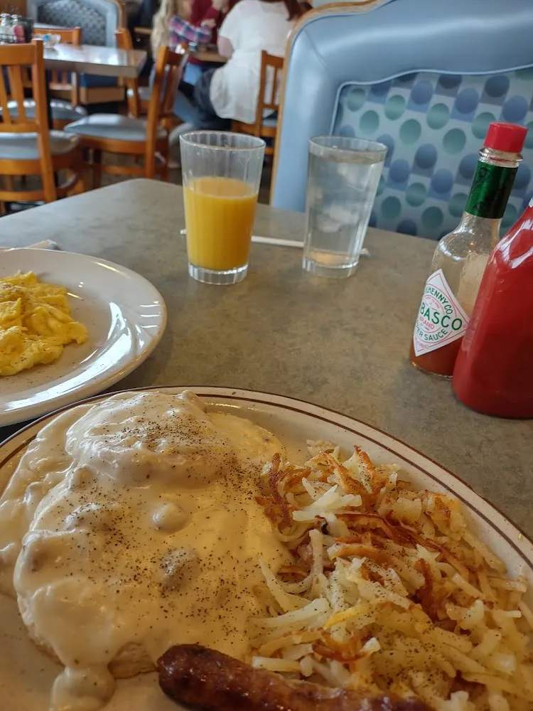 Hash Browns with Sausage Gravy Scrambled Eggs and Link Sausages