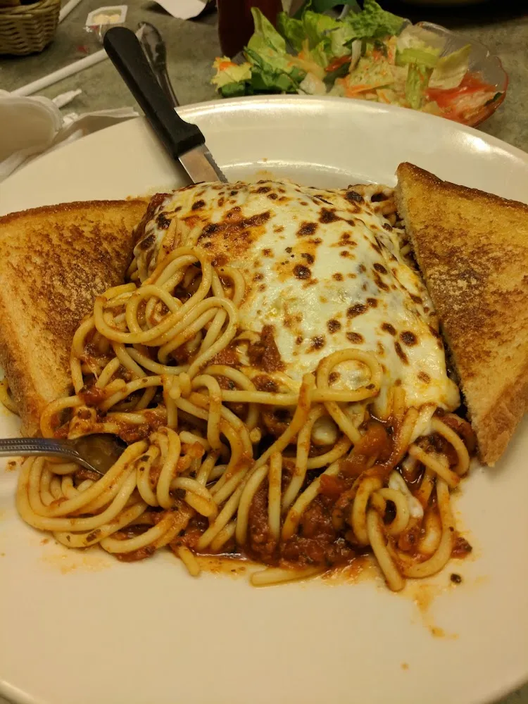 Lasagna and Garden Saladr